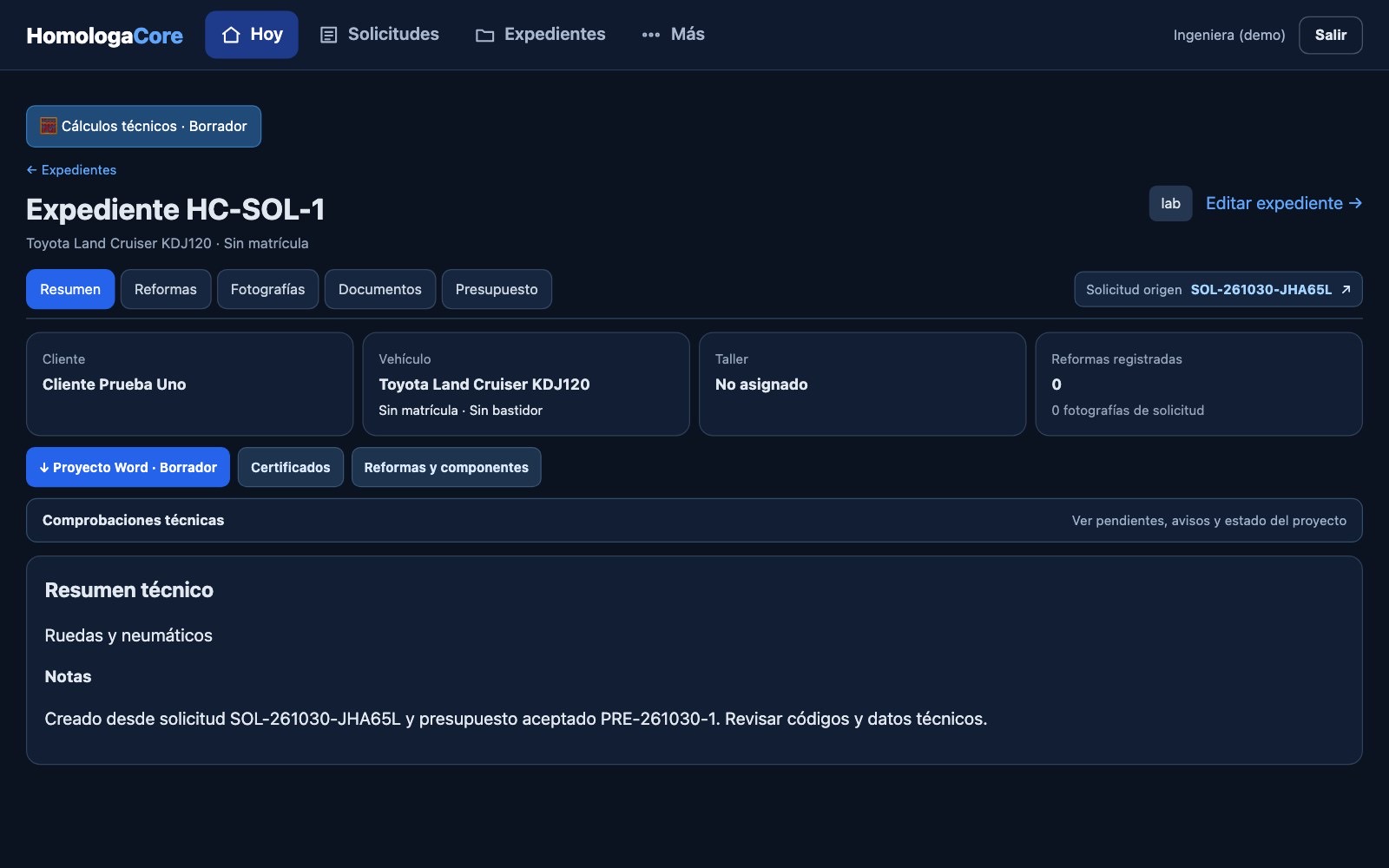 Expediente con el proyecto técnico, los certificados y las reformas